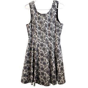 Alya Dress Midi Black White Floral Sleeveless A-Line Back Zipper WM SZ M Flirty